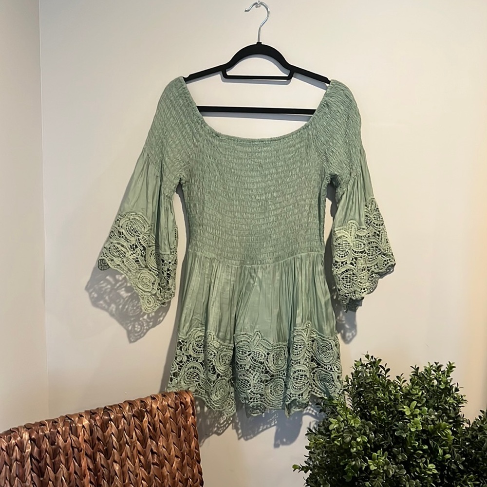 Off the Shoulder Buckle Blouse